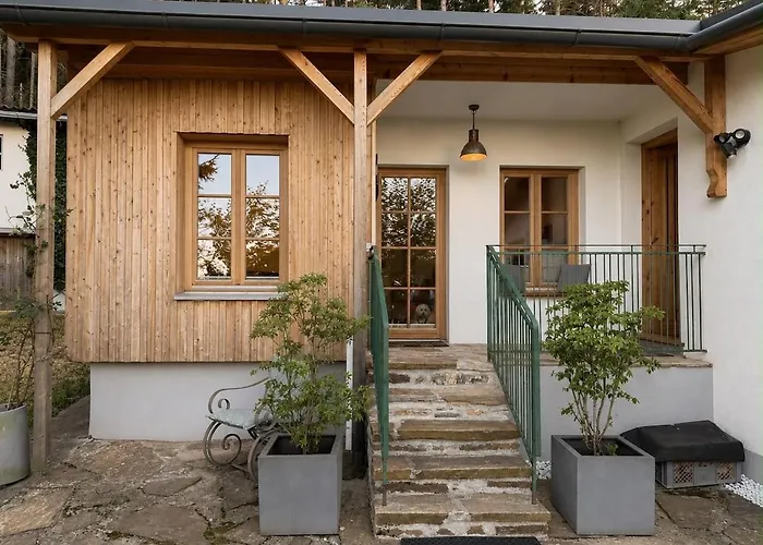 Waldhaus Josefine - Hundefreundliches Ferienhaus mit traumhafter Aussicht Sommereben Foto