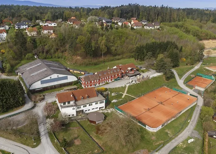 Hotel & Tennis Riederhof Mantscha photo